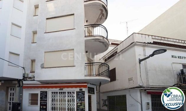 Foto 2 de Casa en venda a calle Sant Antoni de 4 habitacions amb piscina i balcó
