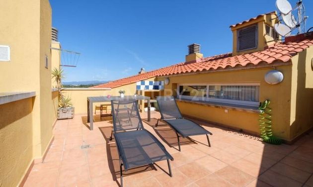 Foto 1 de Piso en venta en carretera De Les Arenes de 3 habitaciones con terraza y piscina