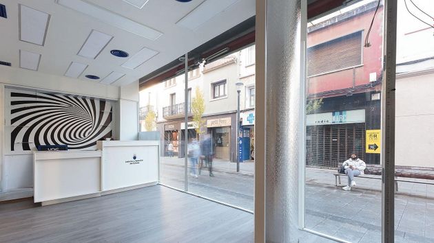 Foto 2 de Local en alquiler en calle De Gràcia con aire acondicionado y calefacción