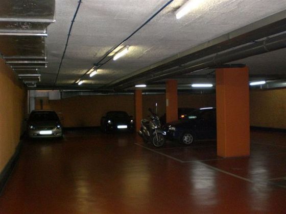 Foto 2 de Alquiler de garaje en calle Del Rosselló de 2 m²