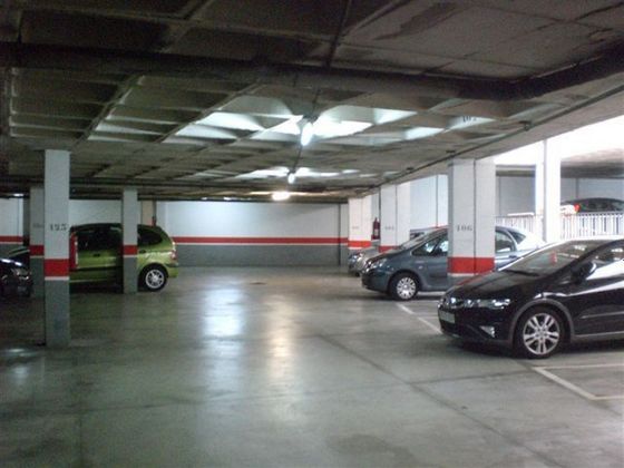 Foto 1 de Alquiler de garaje en avenida D'alfons XIII de 1 m²