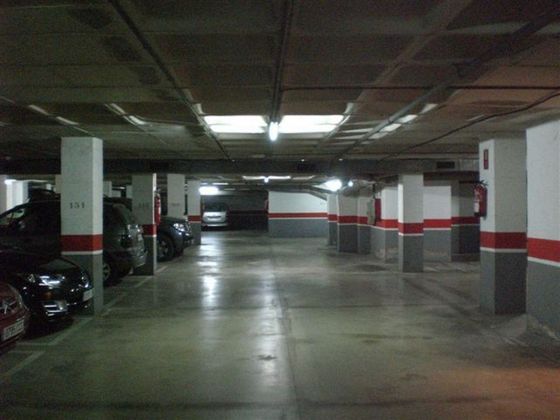 Foto 2 de Alquiler de garaje en avenida D'alfons XIII de 1 m²