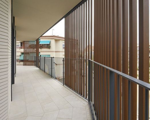 Foto 2 de Pis en lloguer a calle De Bacardí de 3 habitacions amb terrassa i piscina