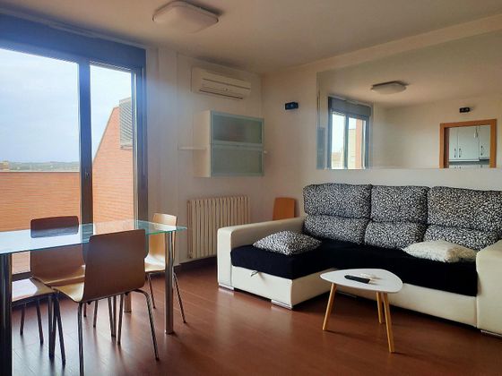 Foto 2 de Ático en venta en Barbastro de 2 habitaciones con terraza y aire acondicionado