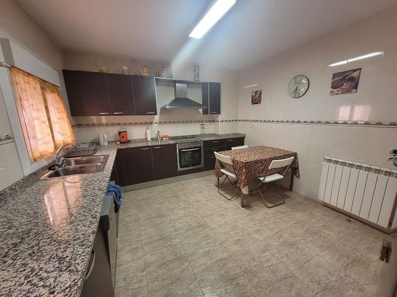 Foto 2 de Casa en venda a Puigverd de Lleida de 4 habitacions amb terrassa