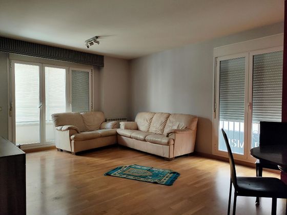 Foto 2 de Pis en venda a Monzón de 2 habitacions amb terrassa i balcó
