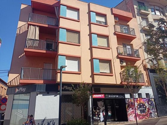 Foto 1 de Pis en venda a Monzón de 4 habitacions amb terrassa i balcó