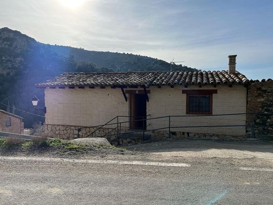 Foto 1 de Casa en venda a Peralta de Calasanz de 3 habitacions amb terrassa
