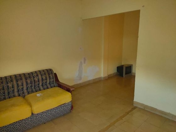 Foto 2 de Venta de piso en Monzón de 3 habitaciones y 55 m²