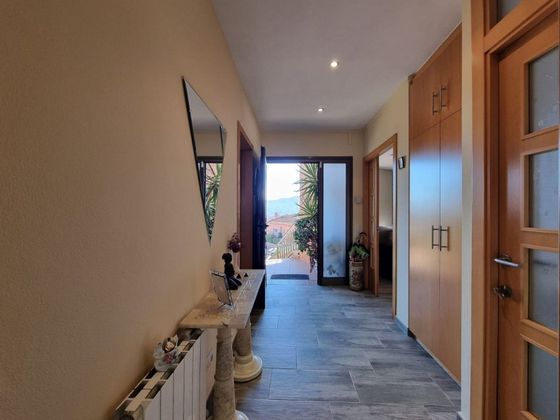 Foto 2 de Casa en venda a Llinars del Valles de 5 habitacions amb terrassa i balcó