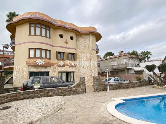 Foto 1 de Xalet en venda a Marianao de 5 habitacions amb terrassa i piscina