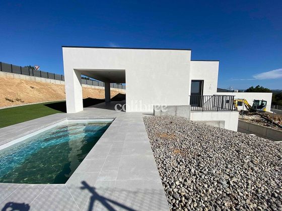 Foto 2 de Xalet en venda a Canyelles de 3 habitacions amb terrassa i piscina