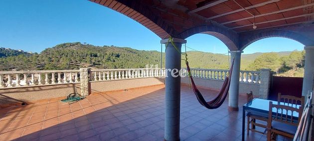 Foto 2 de Casa en venda a Castellet i la Gornal de 7 habitacions amb terrassa i piscina