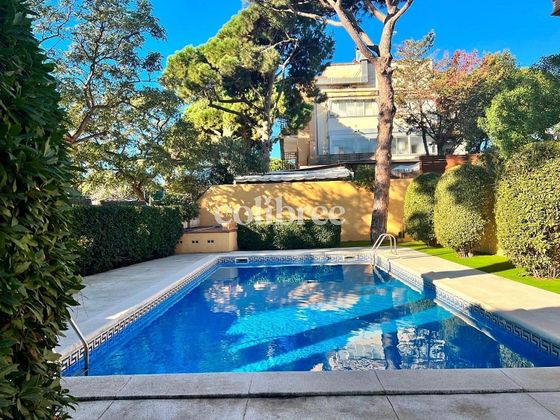 Foto 2 de Casa en venda a La Pineda de 4 habitacions amb terrassa i piscina