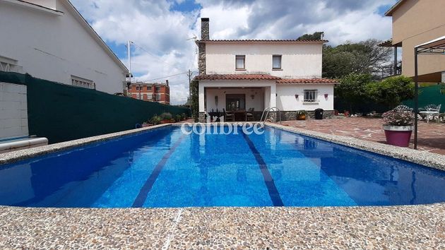 Foto 2 de Xalet en venda a Sant Pere de Vilamajor de 4 habitacions amb terrassa i piscina