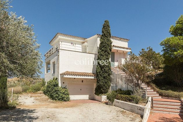 Foto 1 de Chalet en venta en Llançà de 8 habitaciones con terraza y garaje