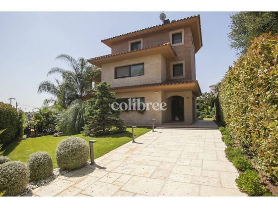 Foto 1 de Casa en venda a Montmar de 7 habitacions amb piscina i garatge