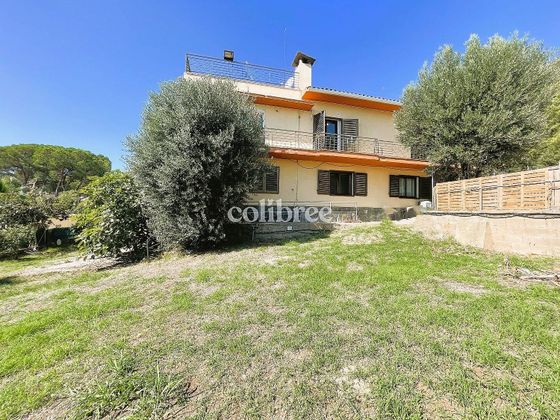 Foto 2 de Xalet en venda a Santa Eulàlia de Ronçana de 6 habitacions amb terrassa i jardí