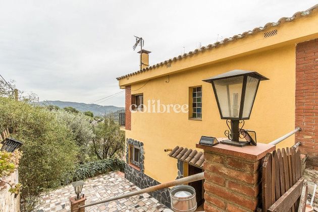 Foto 1 de Casa adossada en venda a Argentona de 5 habitacions amb terrassa i balcó