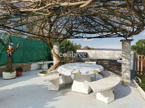 Foto 2 de Chalet en venta en Vidreres de 7 habitaciones con terraza y piscina