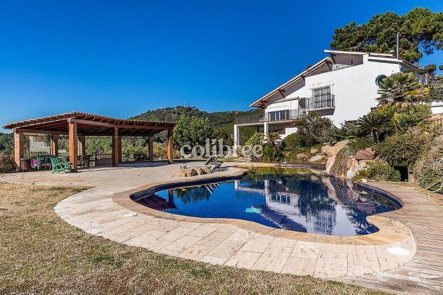 Foto 2 de Chalet en venta en Canet de Mar de 3 habitaciones con terraza y piscina