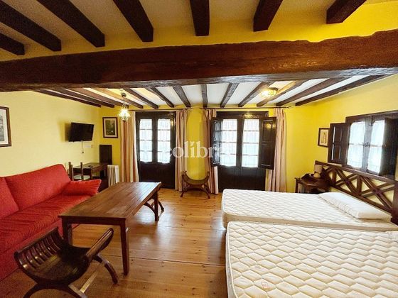 Foto 1 de Dúplex en venda a Santillana del Mar de 5 habitacions amb terrassa i balcó