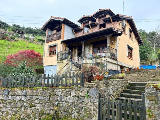 Foto 1 de Xalet en venda a Alfoz de Lloredo de 4 habitacions amb terrassa i garatge