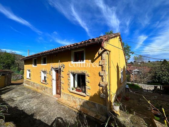 Foto 1 de Xalet en venda a Alfoz de Lloredo de 3 habitacions amb garatge i jardí
