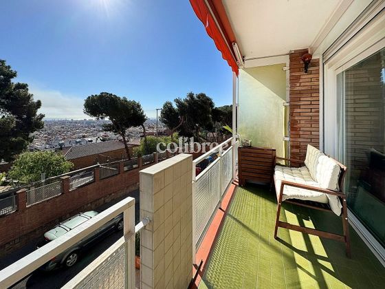 Foto 1 de Pis en venda a La Font d'en Fargues de 3 habitacions amb terrassa i balcó