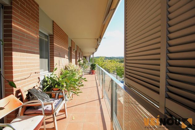 Foto 1 de Ático en venta en Mira-sol de 3 habitaciones con terraza y piscina