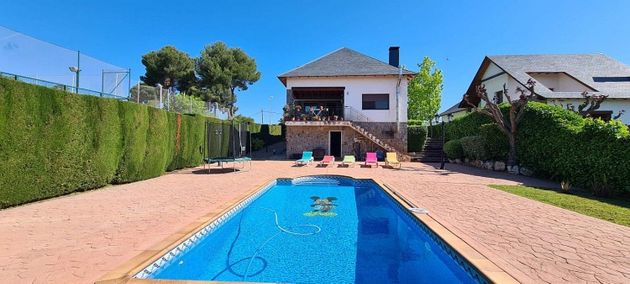 Foto 1 de Chalet en venta en Ca n'Avellaneda - Can Font de 4 habitaciones con terraza y piscina