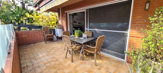 Foto 1 de Dúplex en venta en Centre - Castellar del Vallès de 4 habitaciones con terraza y jardín