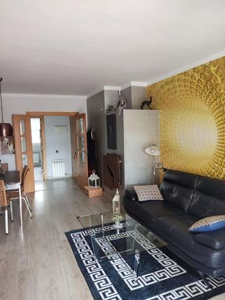 Foto 2 de Pis en venda a Centre - Castellar del Vallès de 3 habitacions amb terrassa i aire acondicionat