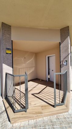 Foto 2 de Piso en venta en Centre - Castellar del Vallès de 3 habitaciones con terraza y aire acondicionado