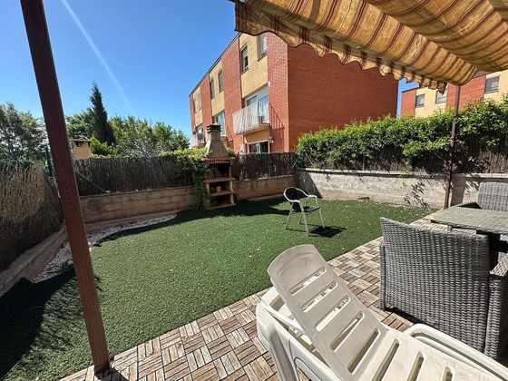 Foto 1 de Venta de casa en Sant Fruitós de Bages de 4 habitaciones con terraza y garaje