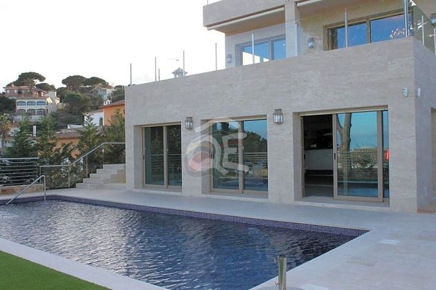 Foto 1 de Casa en venda a Torre Valentina-Mas Vilar de La Mutxada-Treumal de 6 habitacions amb terrassa i piscina