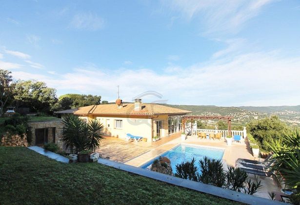 Foto 2 de Casa en venda a Can Semi - Mas Nou - Mas Ros de 4 habitacions amb terrassa i piscina