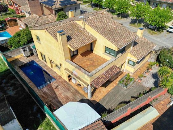Foto 1 de Casa en venda a Bisbal d´Empordà, La de 5 habitacions amb terrassa i piscina
