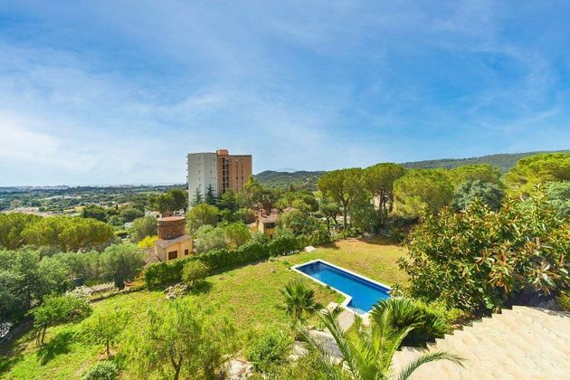 Foto 2 de Casa en venta en Cabanyes-Mas Ambrós-Mas Pallí de 5 habitaciones con terraza y piscina
