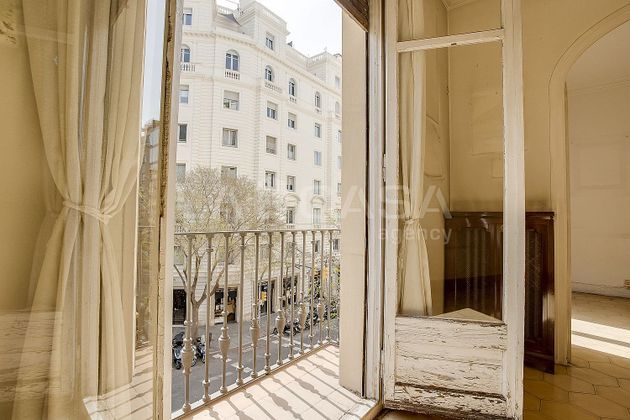 Foto 2 de Pis en venda a Sant Gervasi - Galvany de 7 habitacions amb balcó i ascensor