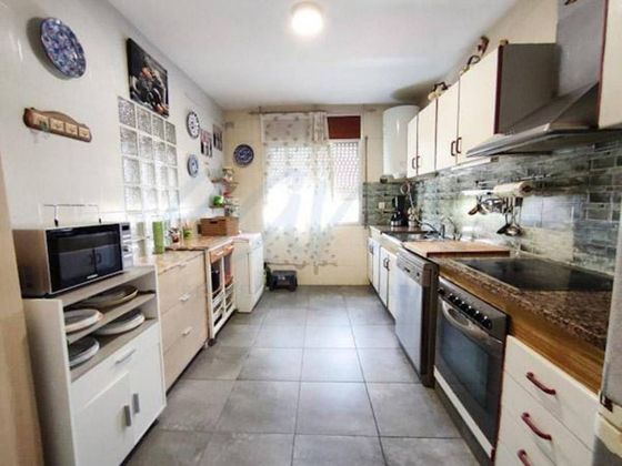 Foto 2 de Casa en venta en Sant Pere de 4 habitaciones con terraza y garaje