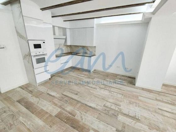 Foto 1 de Piso en venta en Llançà de 3 habitaciones con garaje y balcón