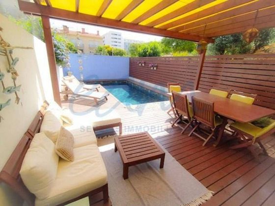 Foto 1 de Venta de casa en Malgrat de Mar de 4 habitaciones con terraza y piscina