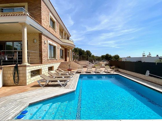 Foto 2 de Venta de chalet en Residencial de 7 habitaciones con terraza y piscina