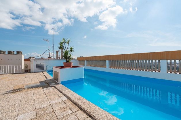 Foto 1 de Ático en venta en La Dreta de l'Eixample de 2 habitaciones con terraza y piscina