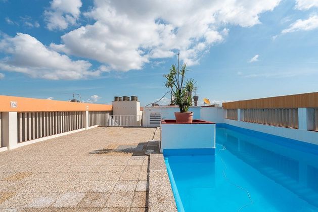 Foto 2 de Ático en venta en La Dreta de l'Eixample de 2 habitaciones con terraza y piscina