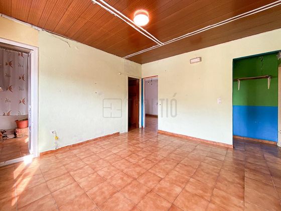 Foto 1 de Pis en venda a Espronceda - Campoamor - Santa Pau de 3 habitacions amb balcó i calefacció