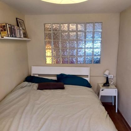 Foto 1 de Alquiler de piso en Russafa de 1 habitación con muebles y aire acondicionado