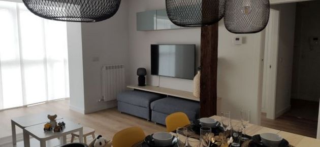Foto 2 de Piso en alquiler en Centro - Valladolid de 1 habitación con garaje y muebles