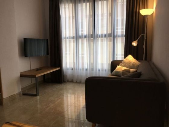 Foto 2 de Piso en alquiler en Ciutat Jardí de 1 habitación con muebles y aire acondicionado